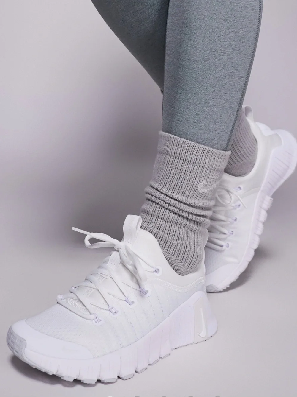 Nike Metcon 6 | Women’s 8.5 (color: Platinum Tint)